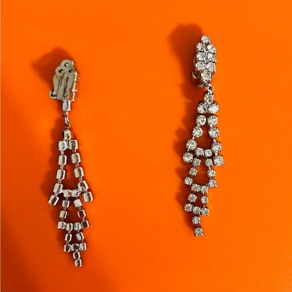 Elegant Vintage Silver Crystal Drop Earrings clips - Picture 2 of 3